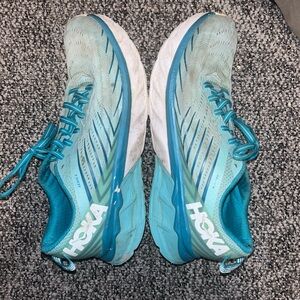 Hoka arahi 4 women’s size 9.5 blue green white